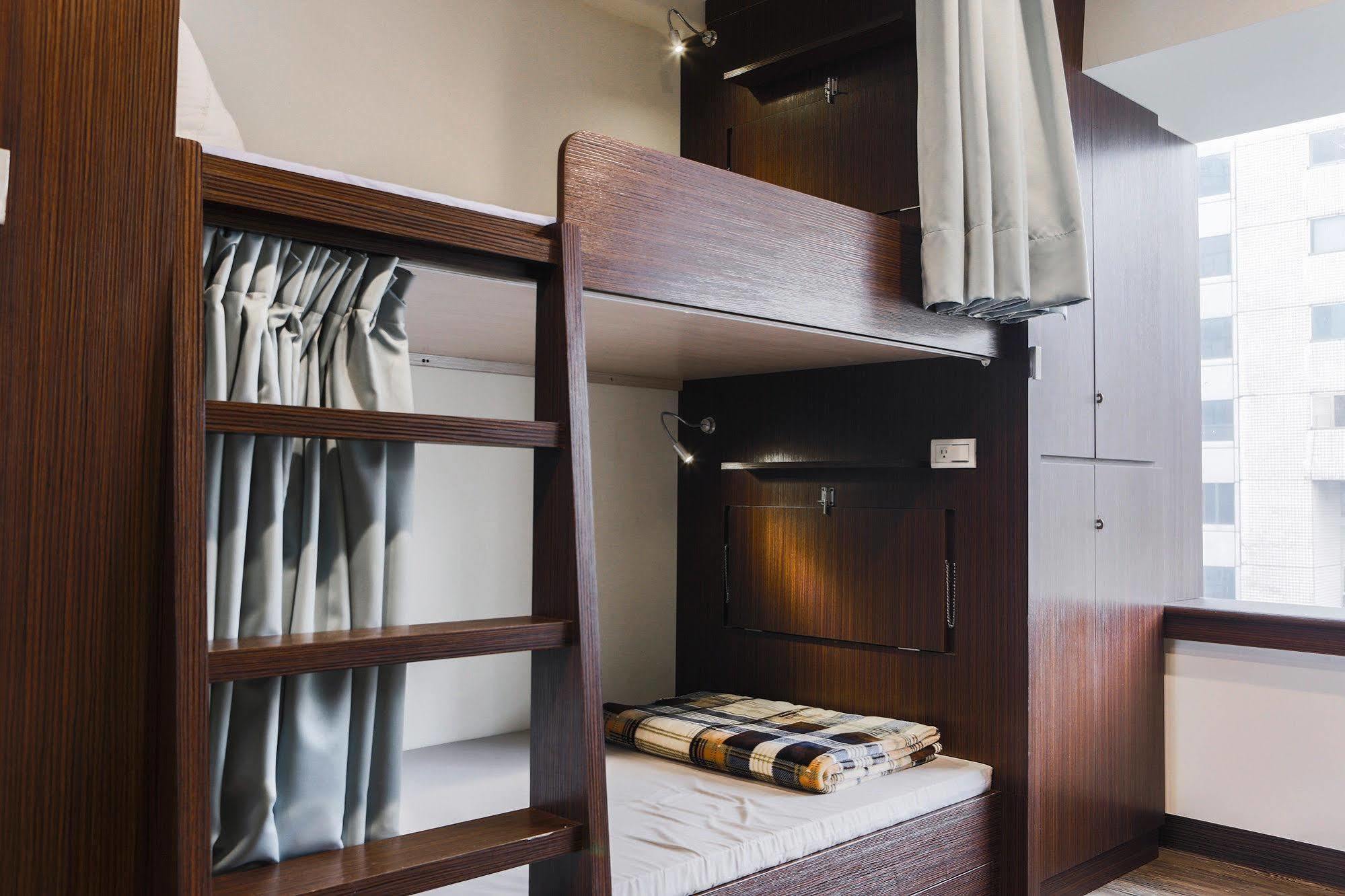Sleepy Dragon Hostel Đài Bắc Ngoại thất bức ảnh