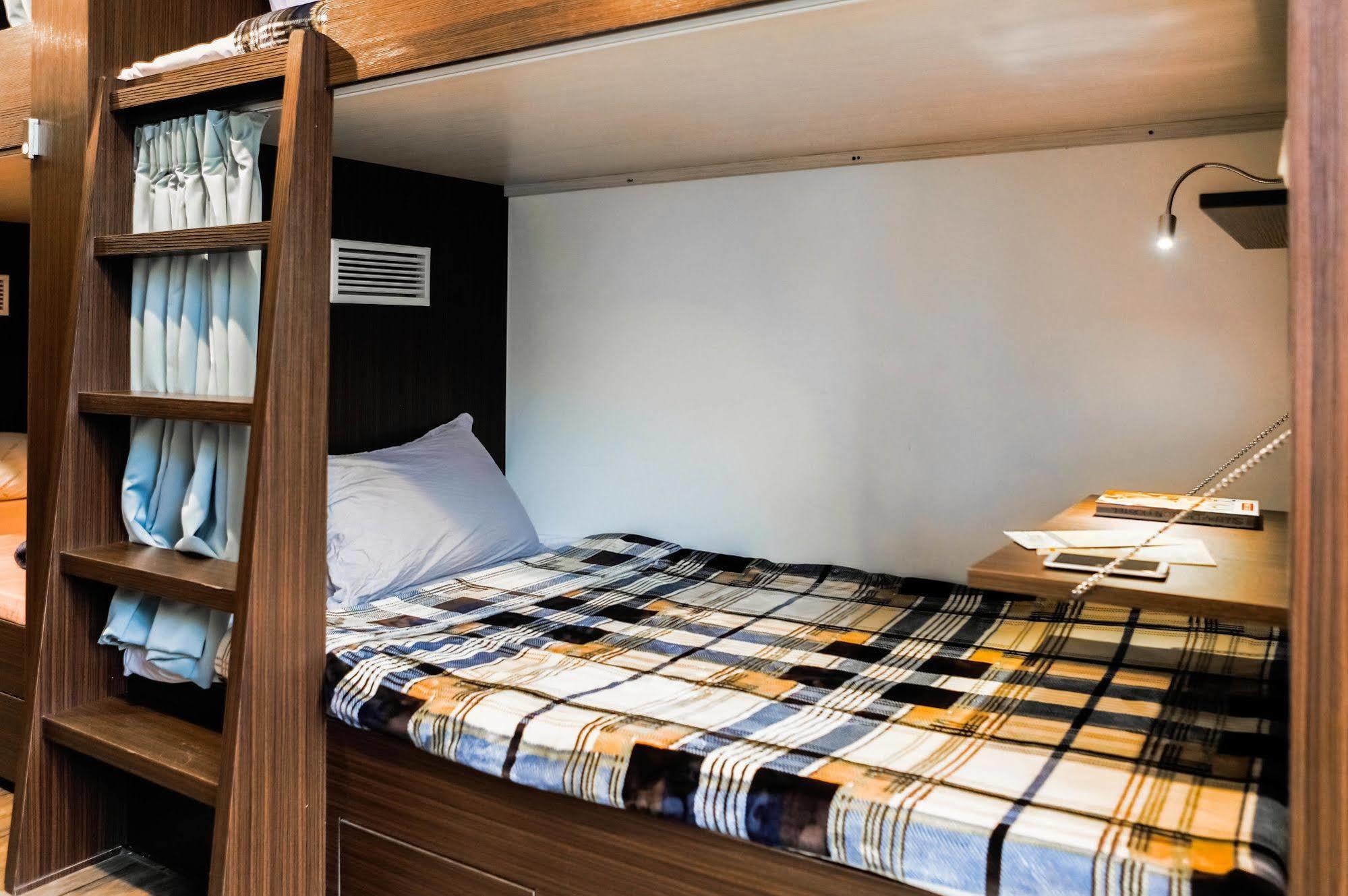 Sleepy Dragon Hostel Đài Bắc Ngoại thất bức ảnh