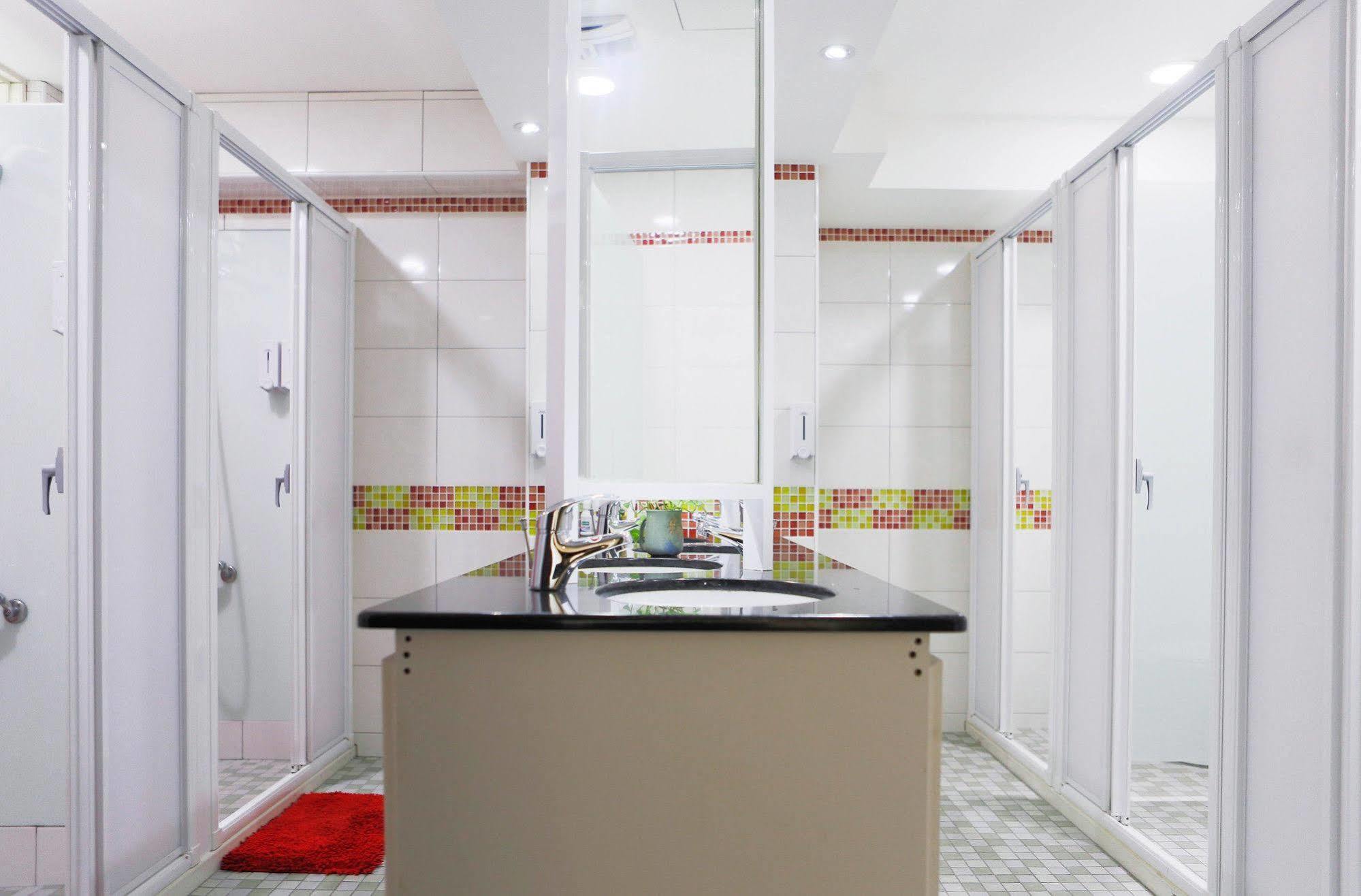 Sleepy Dragon Hostel Đài Bắc Ngoại thất bức ảnh