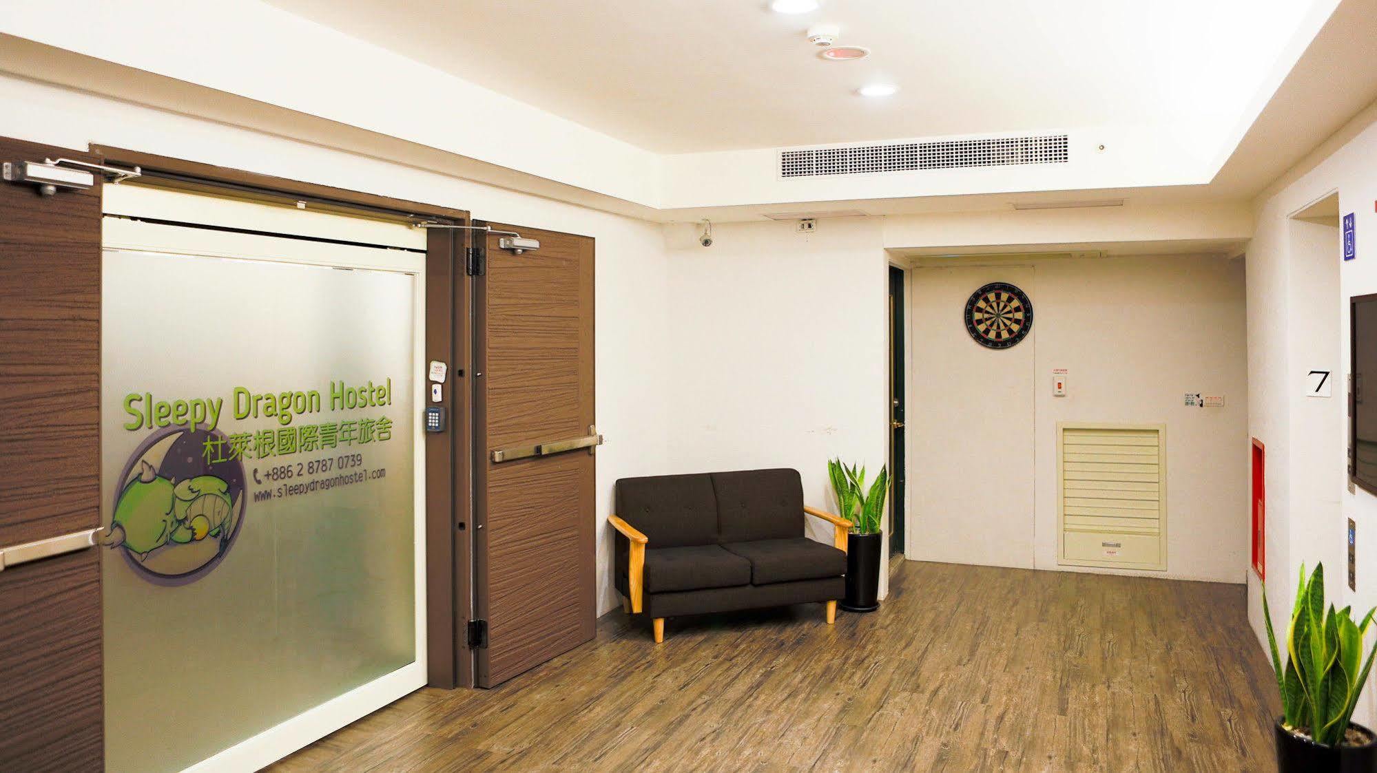 Sleepy Dragon Hostel Đài Bắc Ngoại thất bức ảnh