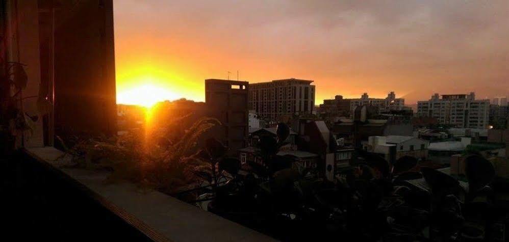 Sleepy Dragon Hostel Đài Bắc Ngoại thất bức ảnh